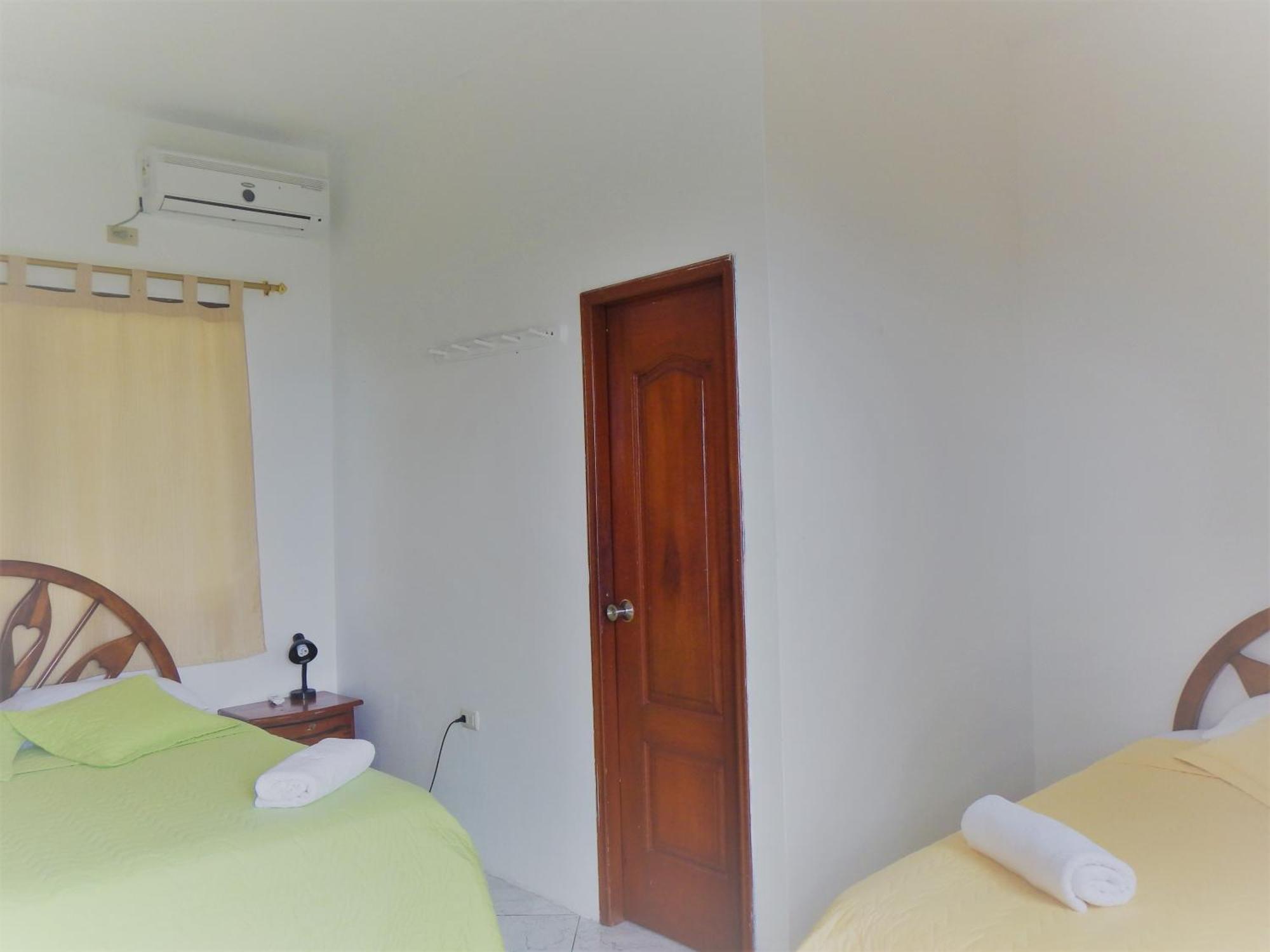 Hotel La Jungla Puerto Villamil Eksteriør bilde