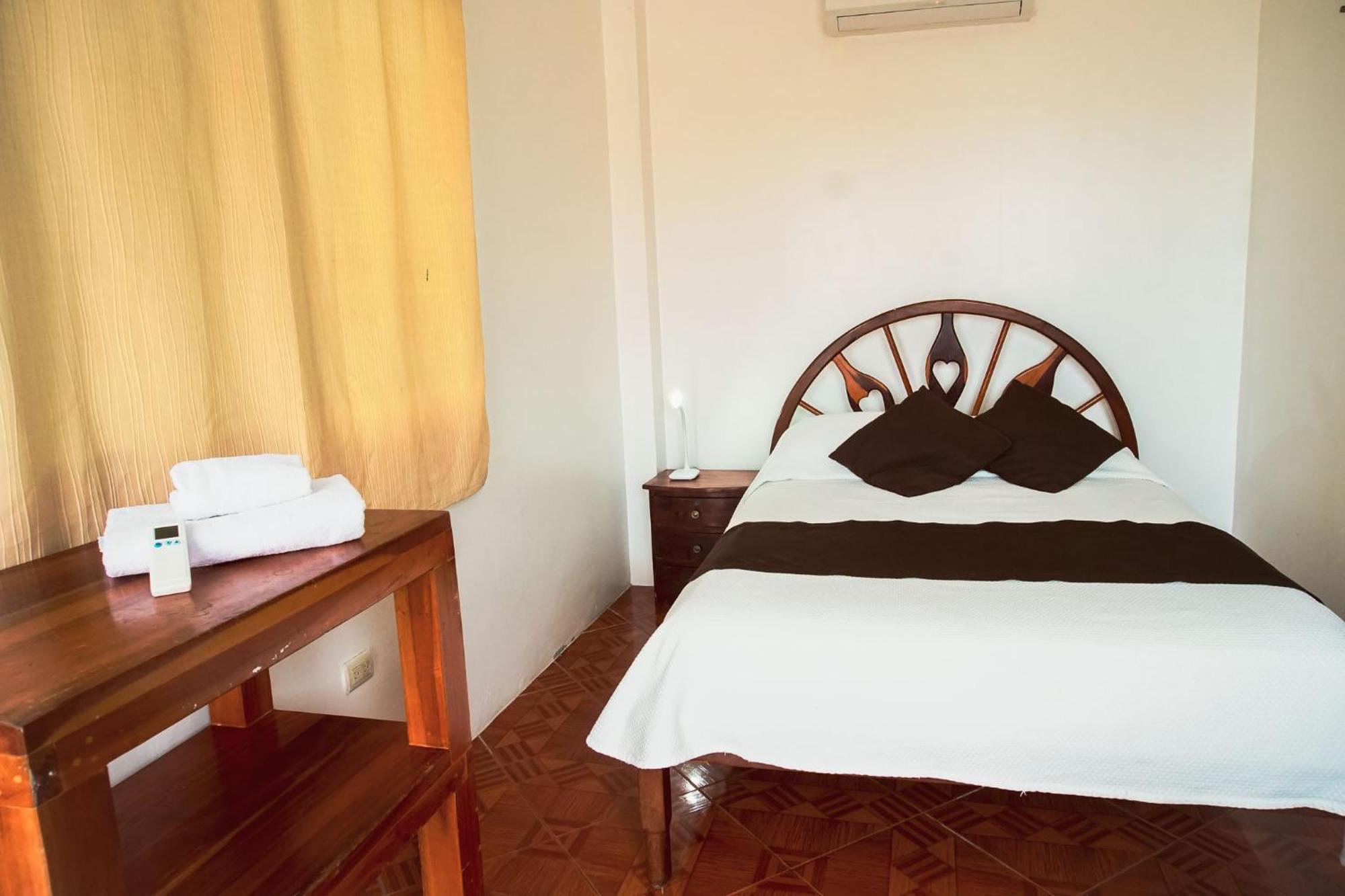Hotel La Jungla Puerto Villamil Eksteriør bilde