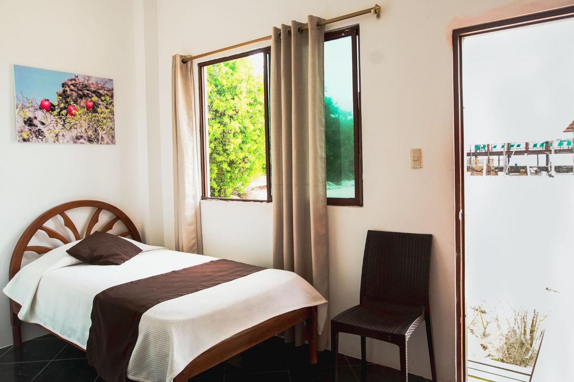Hotel La Jungla Puerto Villamil Eksteriør bilde
