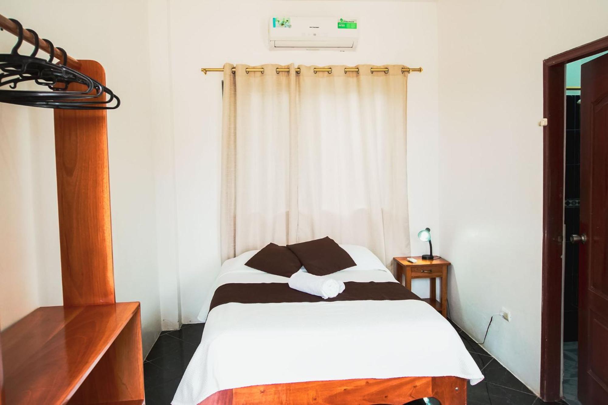 Hotel La Jungla Puerto Villamil Eksteriør bilde