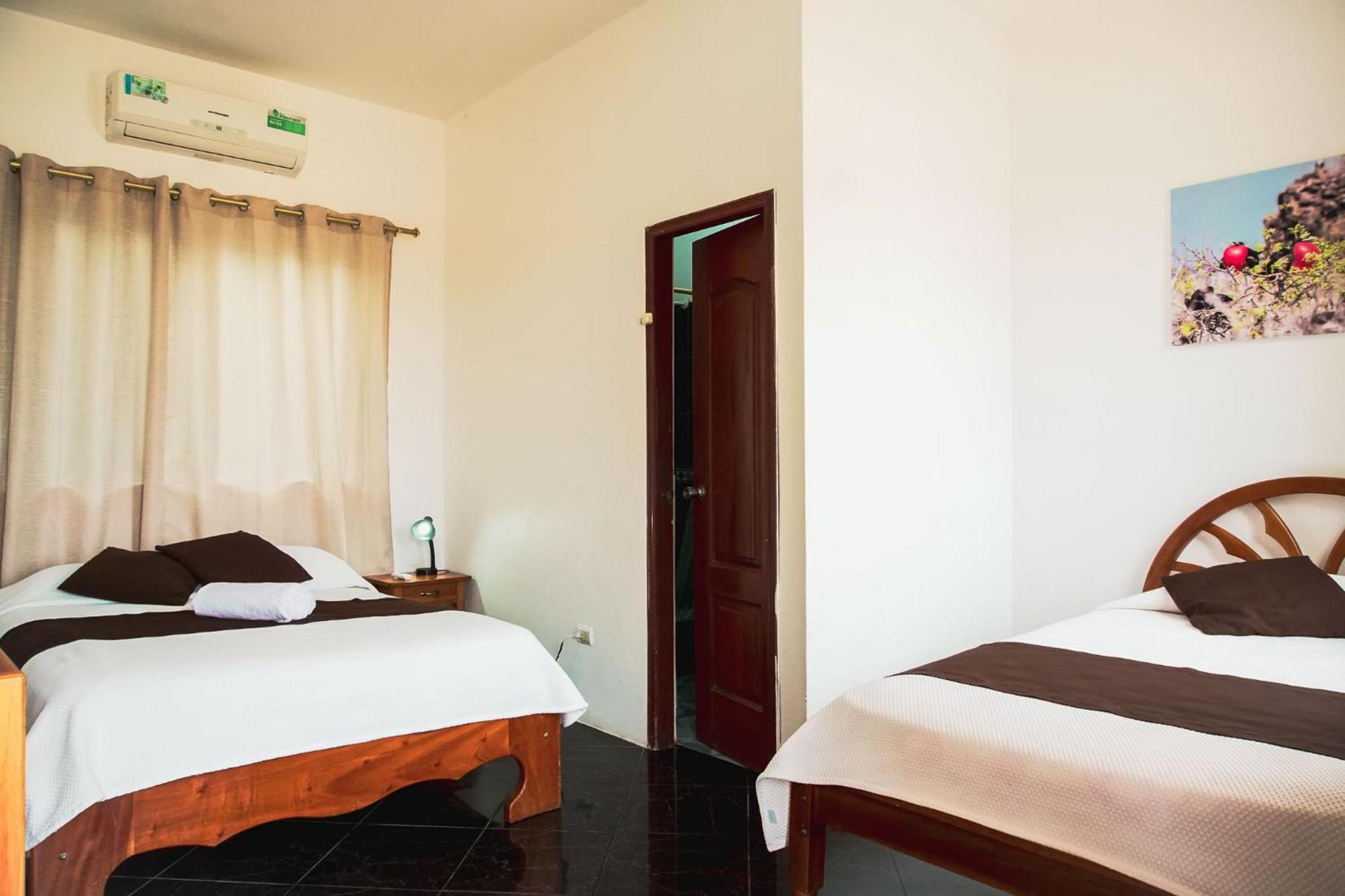 Hotel La Jungla Puerto Villamil Eksteriør bilde