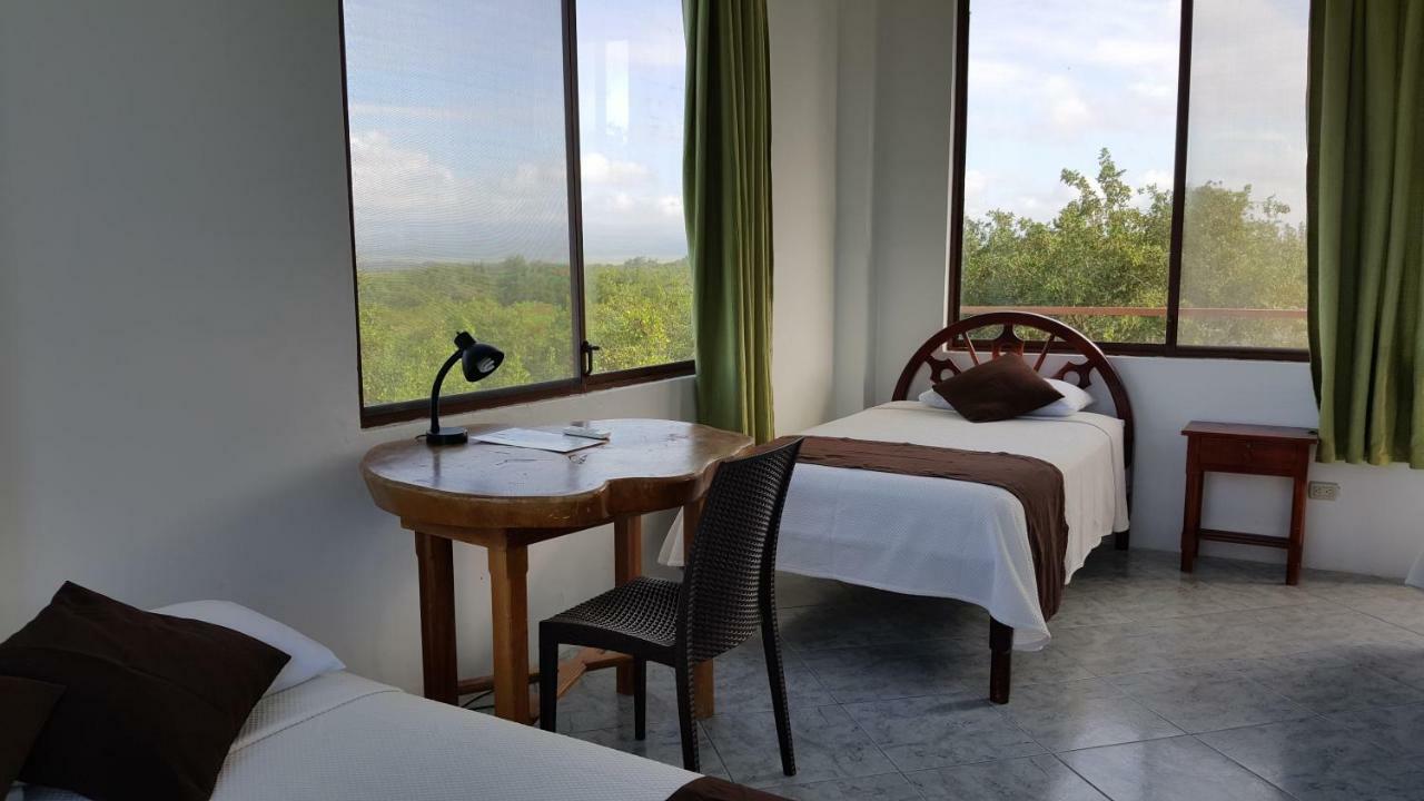 Hotel La Jungla Puerto Villamil Eksteriør bilde